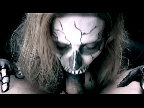❤️ Demon girl imeb kulli oma musta suuga ja neelab sperma. ️ Seksivideo at us ❌️❤