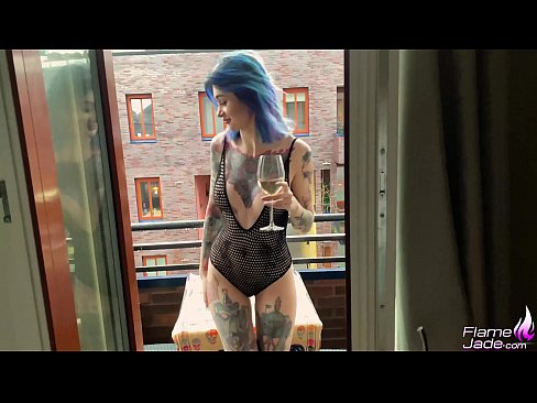 ❤️ Hiiglaslik tüdruk imeb neeluga ja keppib kirglikult vaba taeva all ️ Seksivideo at us ❌️❤